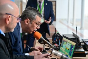 RADIOAFICIONADOS DE SEVILLA  EN EL PARLAMENTO ANDALUZ POR EL DÍA DE ANDALUCÍA